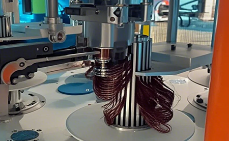 行業(yè) | 電工 | 臺達單頭立繞機方案憑可編步序平臺，實力破圈